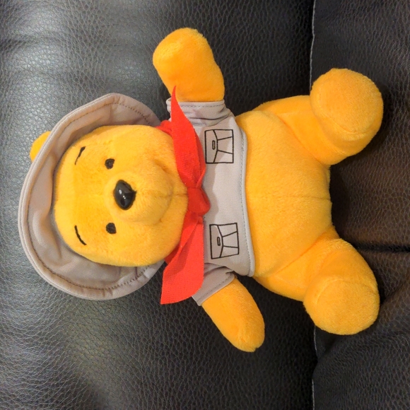 Rare find 💎 Scout Winnie the Pooh plush - Picture 1 of 5
